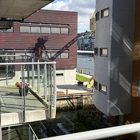 Modern Mohlenpris With Seaview 公寓